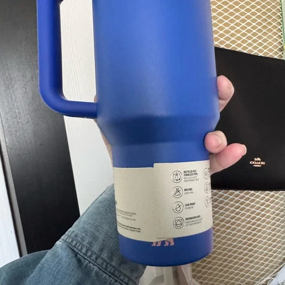 Stanley Blue Quencher Protour Tumbler - Picture 4 of 7